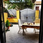 Casa Aurora Bed & Breakfast 4*