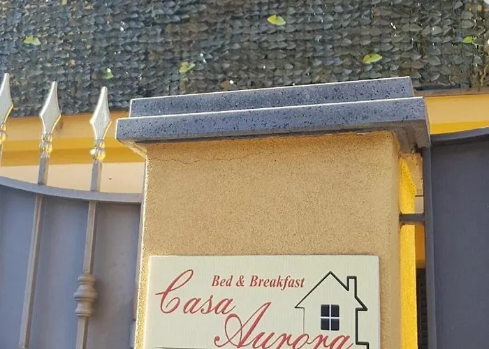Casa Aurora Bed and Breakfast 4*
