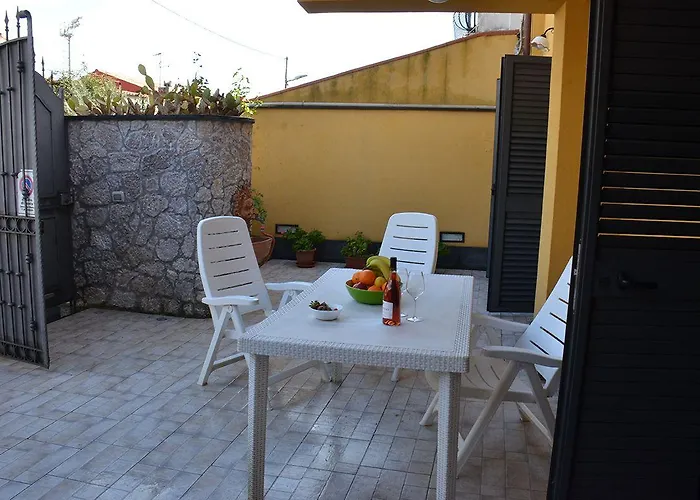 Casa Aurora Bed and Breakfast 4*