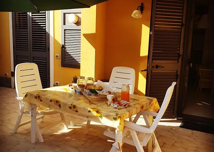 Casa Aurora Bed and Breakfast