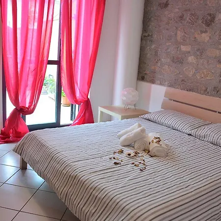 Casa Aurora Bed & Breakfast