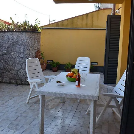 Casa Aurora Bed & Breakfast 3*